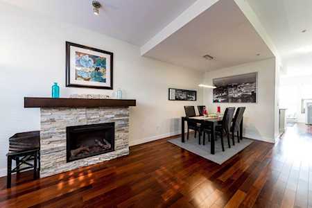 308 E 14th Street #4 North Vancouver, BC V7L 2N6