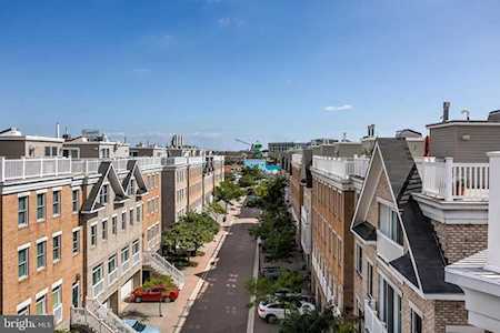 1244 Harbor Island Walk Baltimore, MD 21230