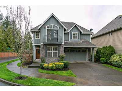 3982 SE Glen Meadows Way Hillsboro, OR 97123