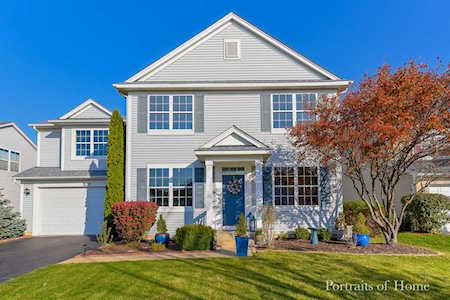 507 Affirmed Dr Oswego, IL 60543