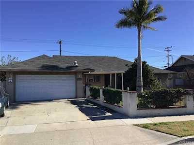 6428 Schubert Circle Buena Park, CA 90621