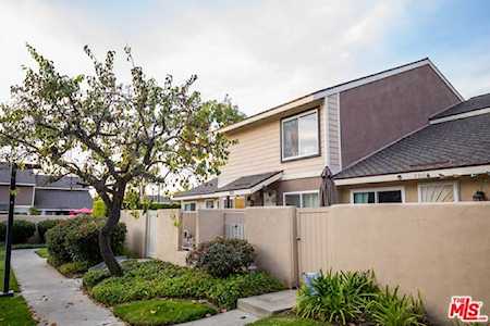 7892 Rainbow Circle Huntington Beach, CA 92648