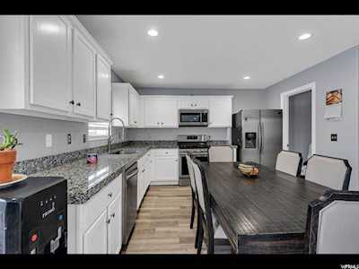 6239 W City Vistas Way West Valley City, UT 84128