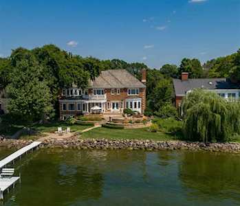 57 Cambridge Rd Maple Bluff, WI 53704