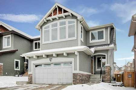 23 Jumping Pound Rise Cochrane, AB T4C 0K4