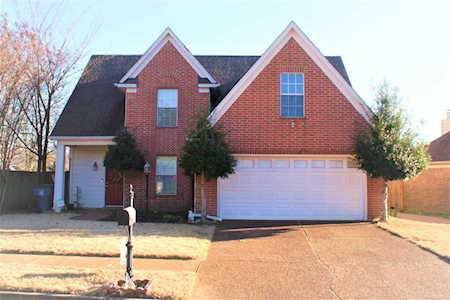 9181 Fletcher Wood Dr Memphis, TN 38016