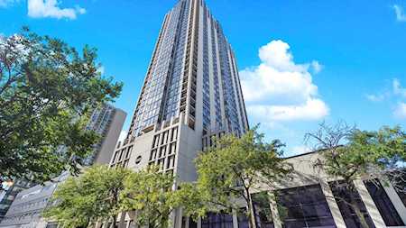 1122 N Clark St #3808 Chicago, IL 60610