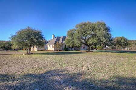 583 Yorks Xing Driftwood, TX 78619