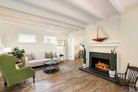 210 Pearl Avenue Newport Beach, CA 92662