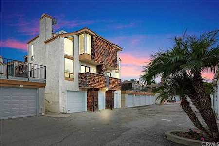 950 W Lambert Road #8 La Habra, CA 90631