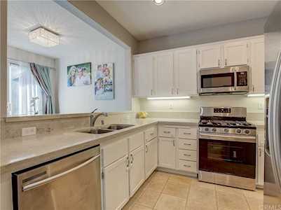 72 Trofello Lane Aliso Viejo, CA 92656
