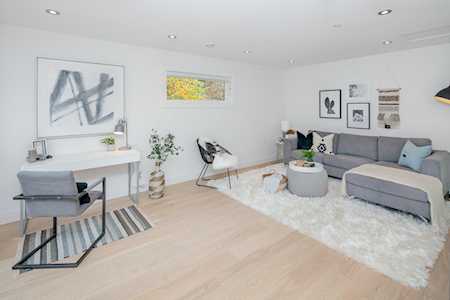 1535 E 5th Avenue Vancouver, BC V5N 1L6