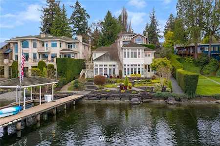 9226 SE 33rd Place Mercer Island, WA 98040