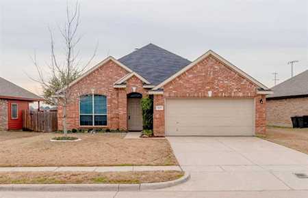 229 Cedar Crest Drive Justin, TX 76247