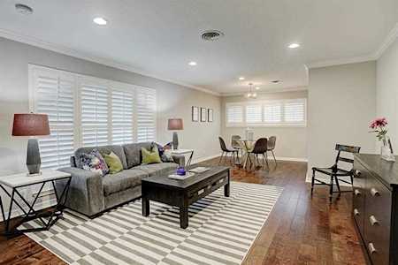 5402 Saxon Dr Houston, TX 77092