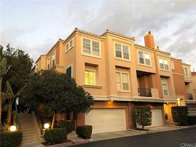 4 Garzoni Aisle Irvine, CA 92606