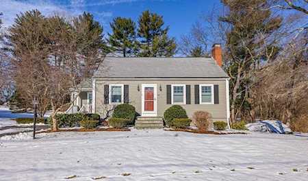 68 Smith Ave Walpole, MA 02081