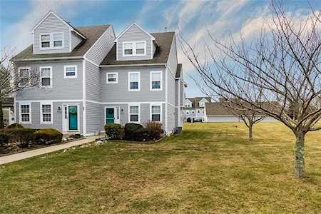 901 Fairway DR Middletown, RI 02842