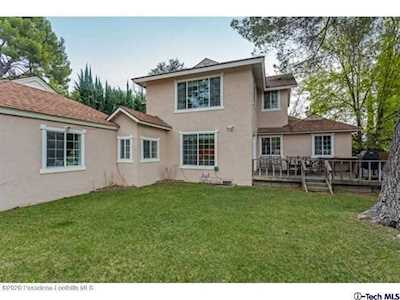 4909 Burgoyne Ln La Canada Flintridge, CA 91011