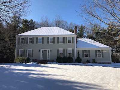 30 Julie Dr Wrentham, MA 02093