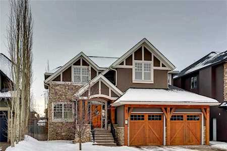 67 Westpoint Place SW Calgary, AB T3H 5W5