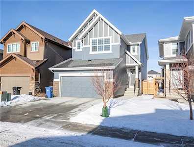 19 Tuscany Ridge Manor Manor NW Calgary, AB T3L 0E4