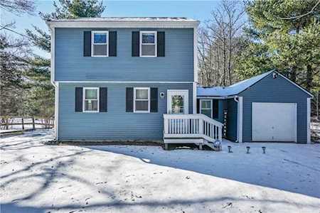 29 Peck Hill RD Scituate, RI 02857