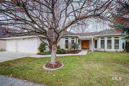 5786 W Plantation Lane Garden City, ID 83703