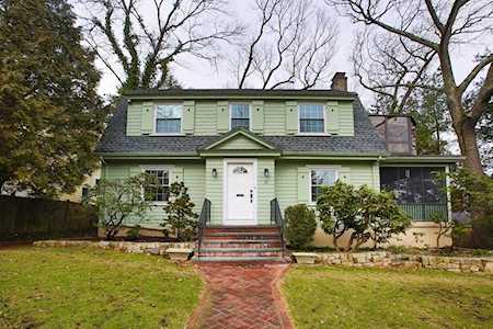 33 Bolton Road Newton, MA 02460