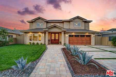 5841 W 74th Street Los Angeles, CA 90045