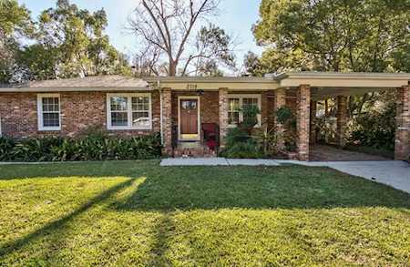2118 Charter Oak Drive Tallahassee, FL 32303