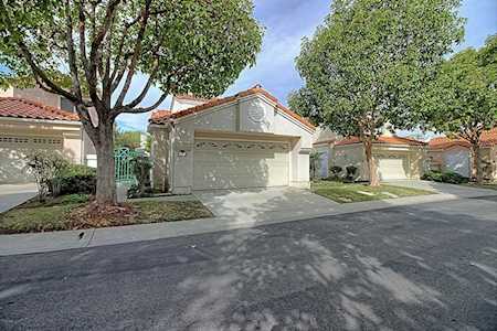 838 Vista Arriago Camarillo, CA 93012