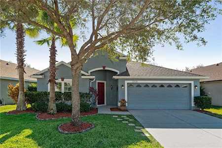 2320 Holly Pine Circle Orlando, FL 32820