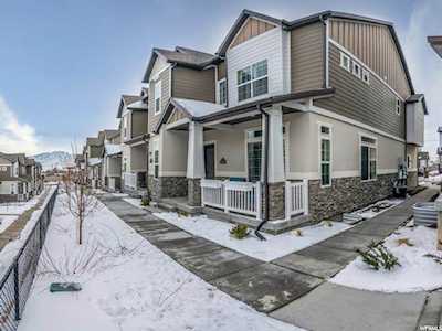 5690 W Pelican Ridge Ln Salt Lake City, UT 84118