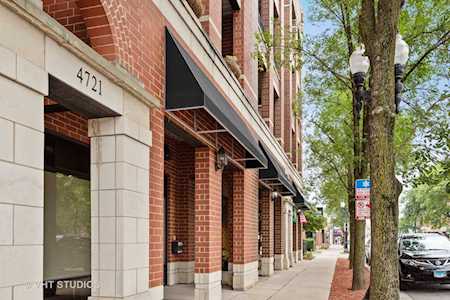 4721 N Clark St #2S Chicago, IL 60640