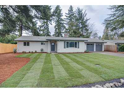 6010 Burma Rd Lake Oswego, OR 97035