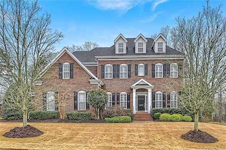 610 Castlestone Ln Matthews, NC 28104