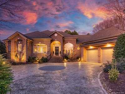 19202 Peninsula Shores Dr Cornelius, NC 28031