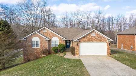 1007 Brookstone Ct Georgetown, IN 47122