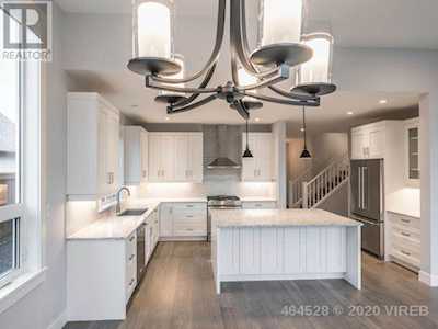 544 Duggan Lane Parksville, BC V9P1A5