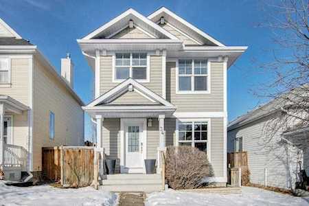 34 Tuscany Valley Heights NW Calgary, AB T3L 2E7