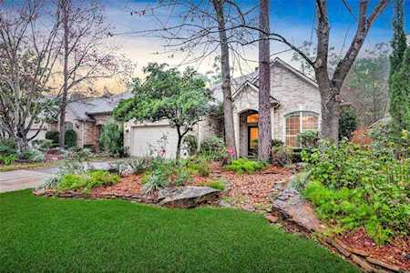 122 E Northcastle Cir The Woodlands, TX 77384