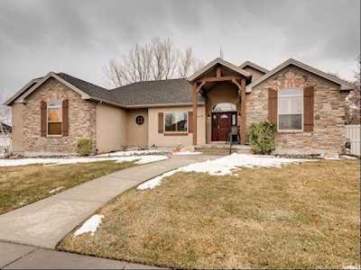 2253 W 11625 S Riverton, UT 84095