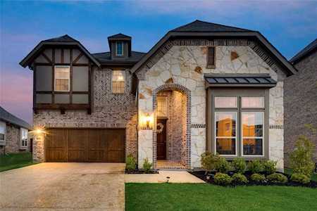 9024 Washington Lane Lantana, TX 76226