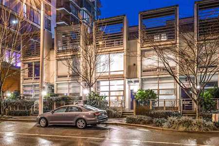 326 W 1st Avenue Vancouver, BC V5Y 3T7