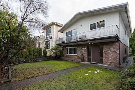 3494 W 22nd Avenue Vancouver, BC V6S 1J2