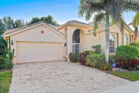 10572 Grande Palladium Way Boynton Beach, FL 33436