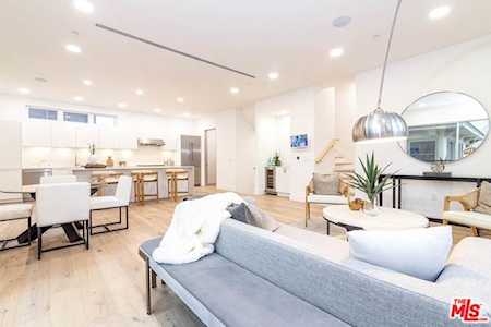 6142 Lexington Avenue Los Angeles, CA 90038