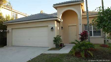 844 Vista Meadows Dr Weston, FL 33327