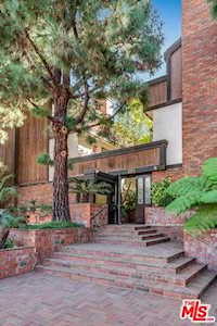202 San Vicente Boulevard #4 Santa Monica, CA 90402